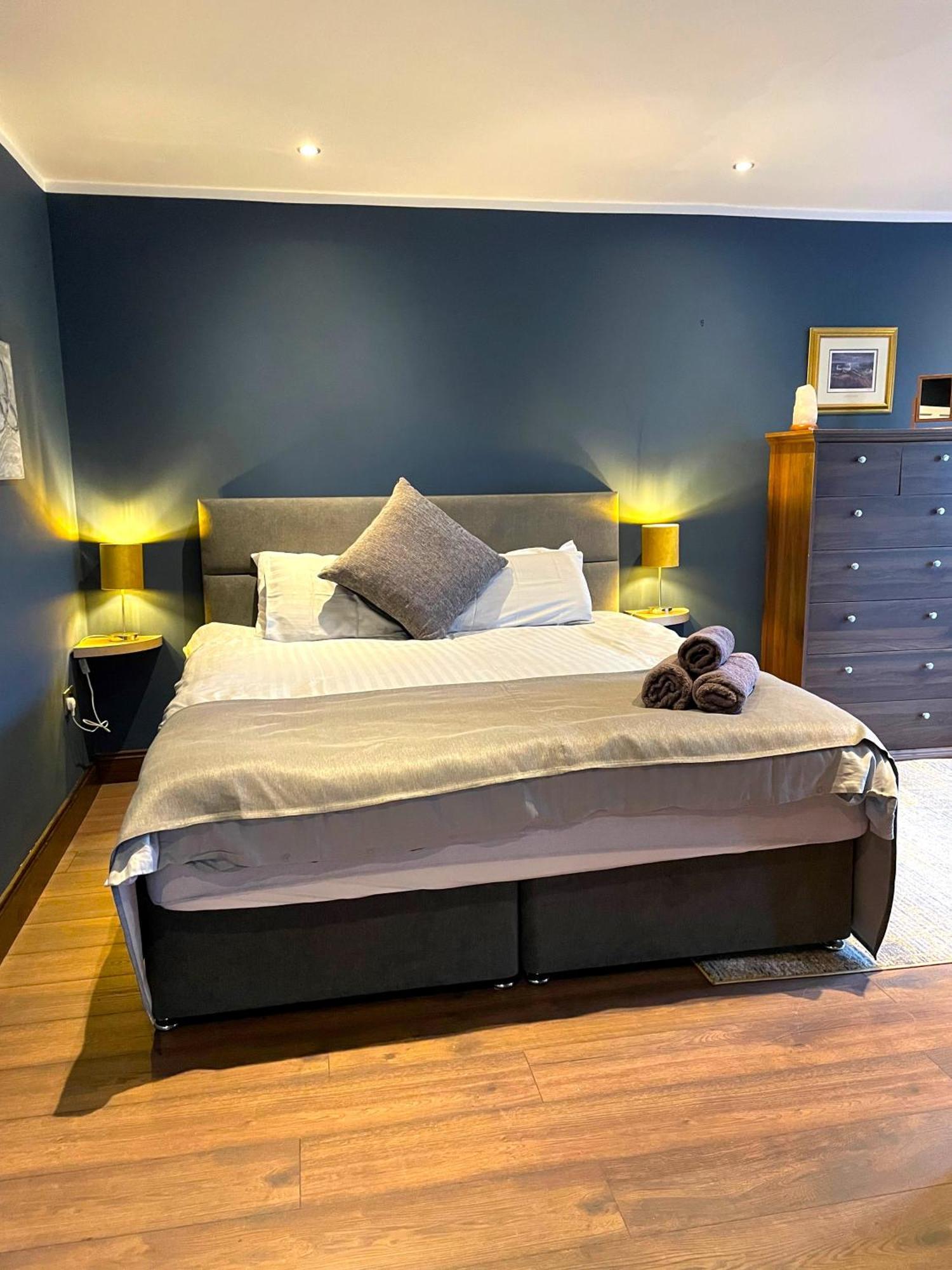 Shore Cottage - Cosy Comfort At The Sea Knights Town Ngoại thất bức ảnh